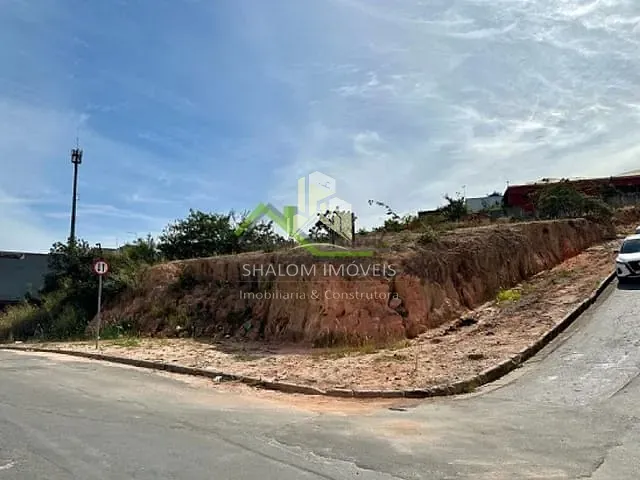 Terreno com 360m², à venda, no bairro Arvoredo II em Contagem