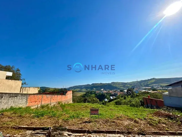 Terreno com 375m², à venda, no bairro Residencial Alvorada em Tomazina