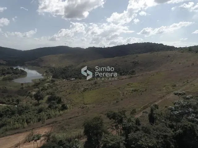 Terreno com 23029m², à venda, no bairro Balança em Simão Pereira