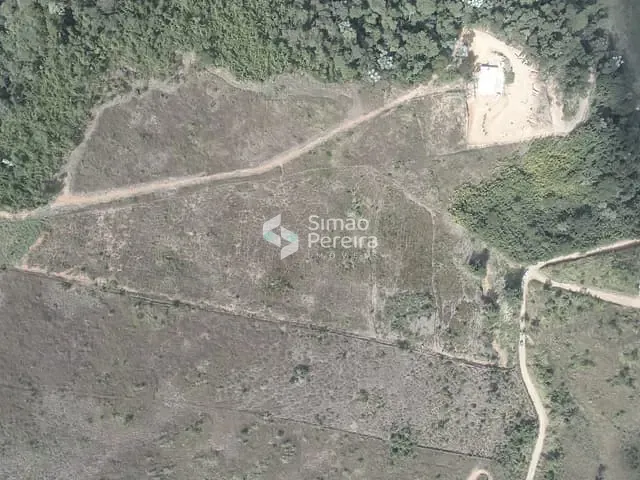 Terreno com 23029m², à venda, no bairro Balança em Simão Pereira