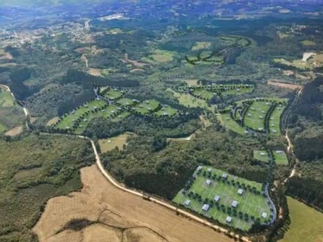 Terreno com 707m², à venda, no bairro Rondoninha em Campo Largo