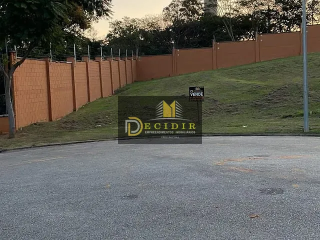 Terreno com 772m², à venda, no bairro Vila Martins em Itu