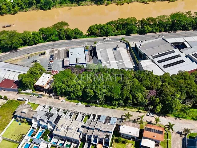 Terreno com 2100m², à venda, no bairro Ponta Aguda em Blumenau