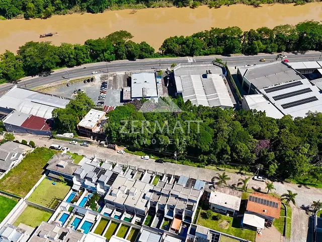 Terreno com 2100m², à venda, no bairro Ponta Aguda em Blumenau