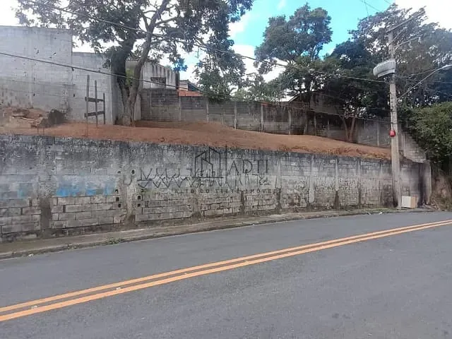 Terreno com 307m², à venda, no bairro Vila São Sebastião em Mogi das Cruzes