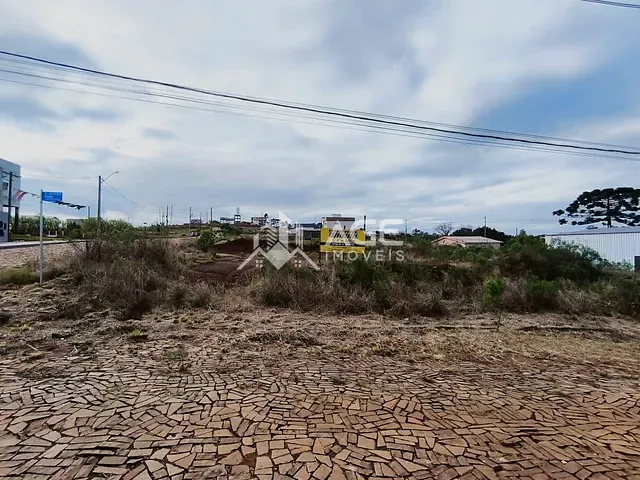 Terreno com 300m², à venda, no bairro Frinape em Erechim