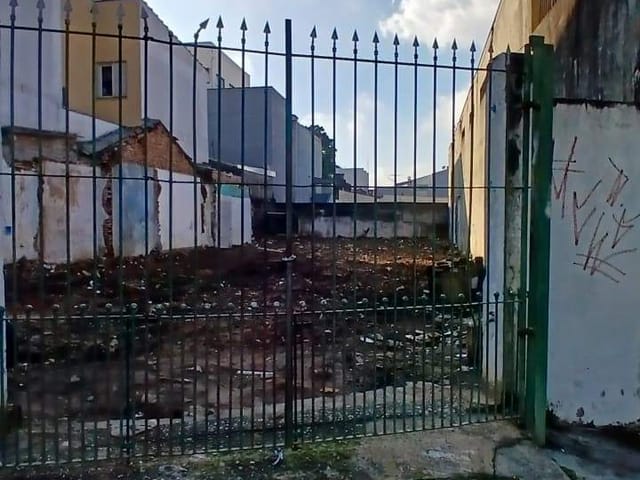 Terreno com 334m², à venda, no bairro Parque Oratório em Santo André