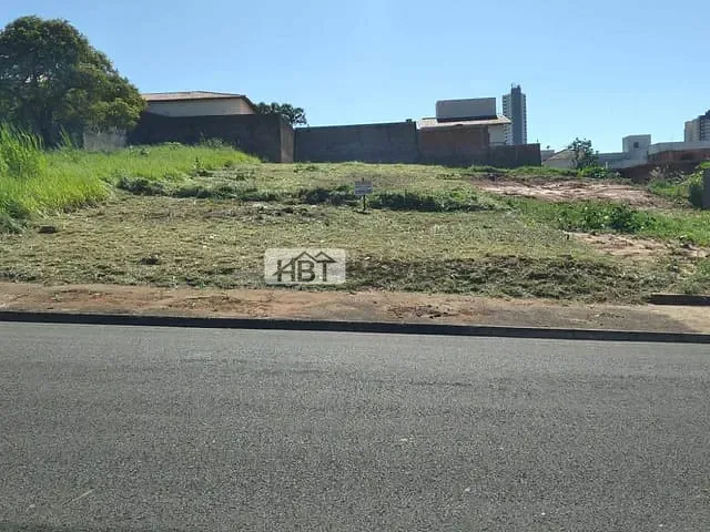 Terreno com 484m², à venda, no bairro Jardim Aeroporto em Bauru