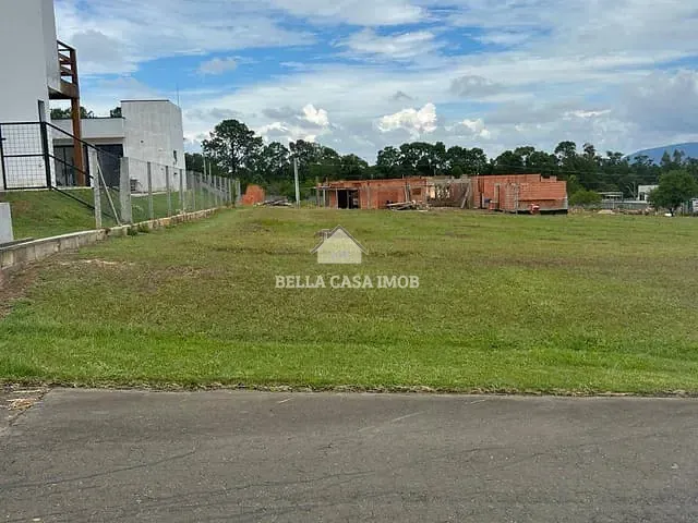 Terreno com 1040m², à venda, no bairro Jardim Dacha Sorocaba em Sorocaba