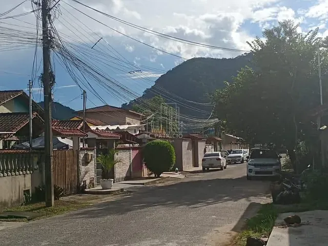 Terreno com 1000m², à venda, no bairro Centro em Guapimirim