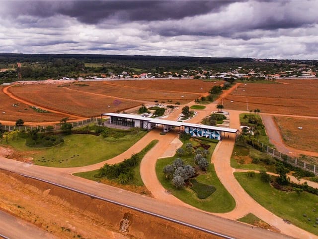 Terreno com 681m², à venda, no bairro Paranoá em Brasília