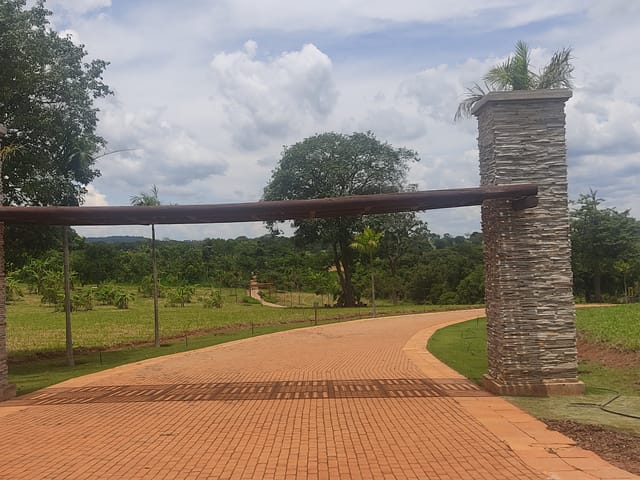 Terreno com 2190m², à venda, no bairro Vila Florença em Santo Antônio De Goiás