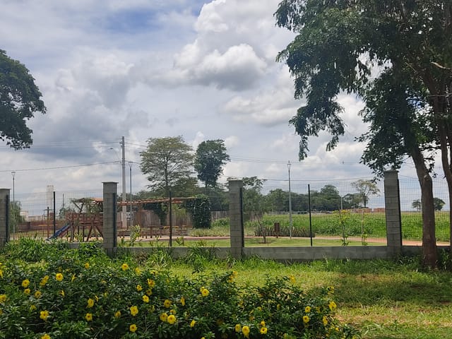 Terreno com 2190m², à venda, no bairro Vila Florença em Santo Antônio De Goiás