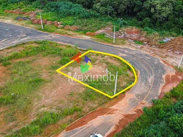 Terreno com 204m², à venda, no bairro Pires em Itapira