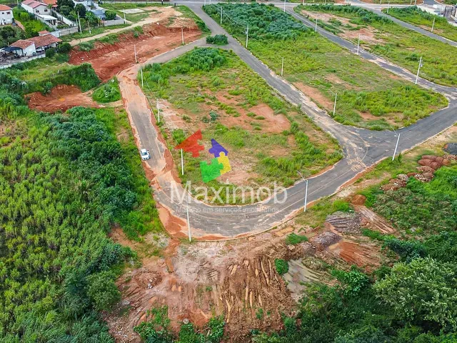 Terreno com 204m², à venda, no bairro Pires em Itapira
