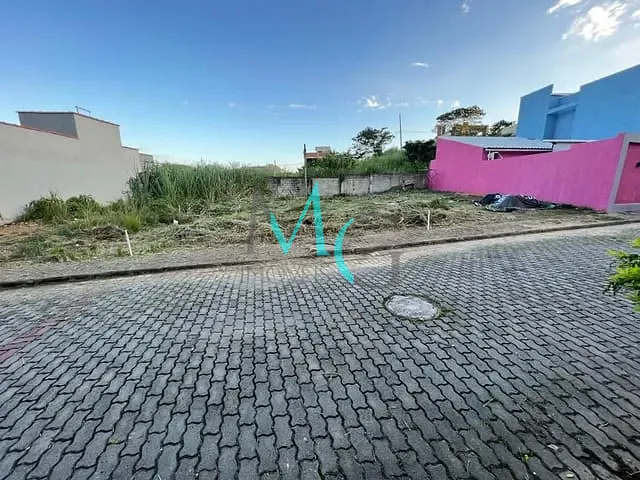 Terreno com 126m², à venda, no bairro Campo Grande em Rio de Janeiro