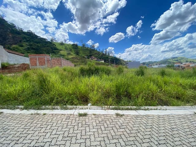 Foto do anúncio: Terreno à Venda em Loteamento Vale das Hortênsias, Itajubá MG