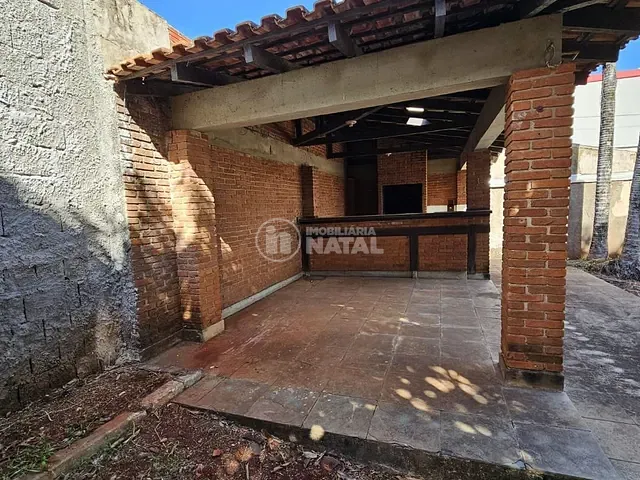 Terreno com 450m², à venda, no bairro Nossa Senhora de Lourdes em Londrina