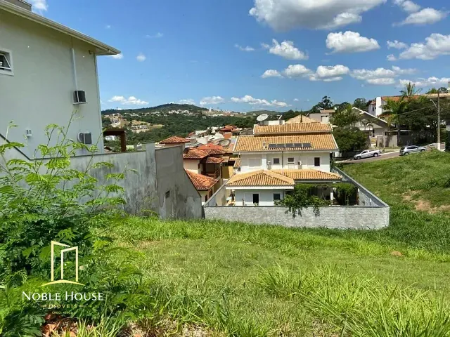 Terreno com 450m², à venda, no bairro Villaggio Capríccio em Louveira