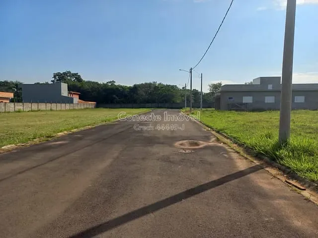 Terreno com 250m², à venda, no bairro Vargeão em Jaguariúna
