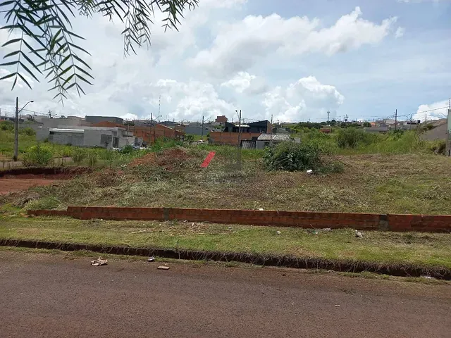 Terreno com 250m², à venda, no bairro Jardim Paraíso em Arapongas
