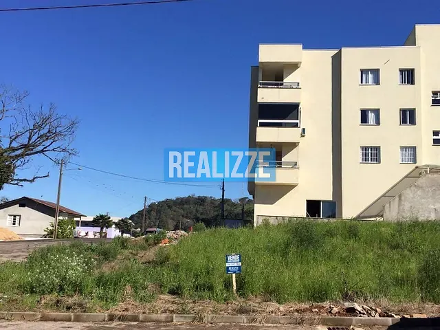 Terreno com 315m², à venda, no bairro Lot. Valentin em Marau