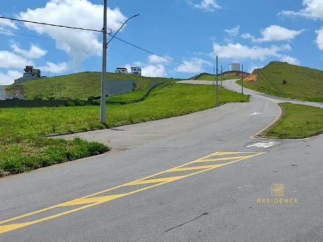 Terreno com 290m², à venda, no bairro Casa de Pedra em Volta Redonda