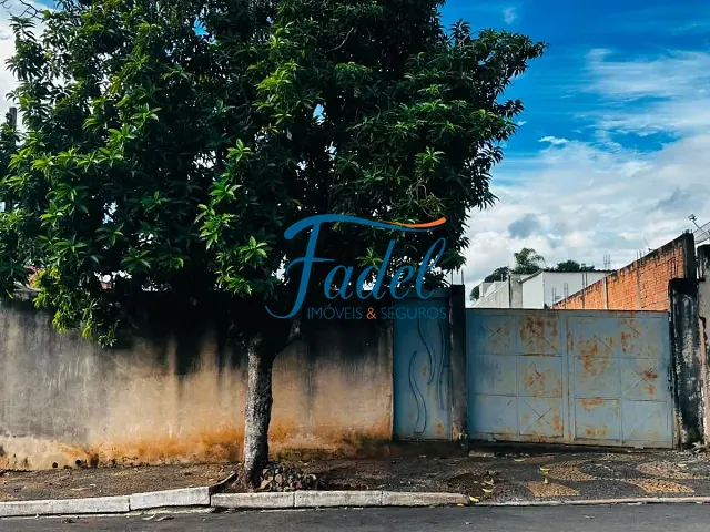Terreno com 280m², à venda, no bairro Centro em Conchal
