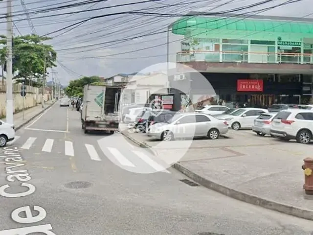 Terreno com 384m², para alugar, no bairro Cantagalo em Niterói