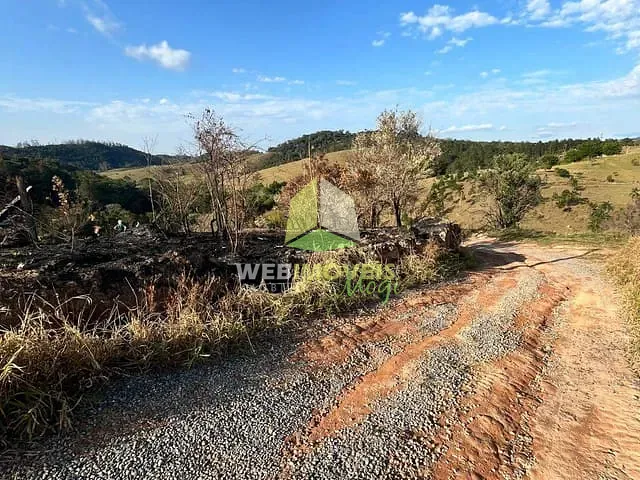 Terreno com 170m², à venda, no bairro Sabaúna em Mogi das Cruzes