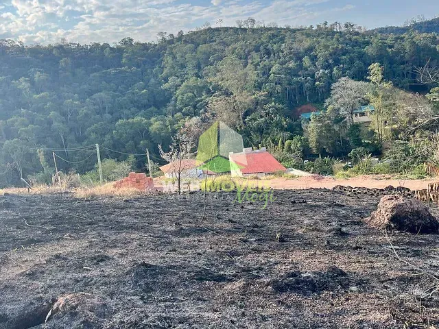 Terreno com 170m², à venda, no bairro Sabaúna em Mogi das Cruzes