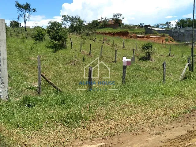 Terreno com 500m², à venda, no bairro Parque Shangri-lá em Pindamonhangaba