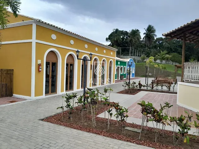 Terreno com 800m², à venda, no bairro Praia do Forte em Praia do Forte