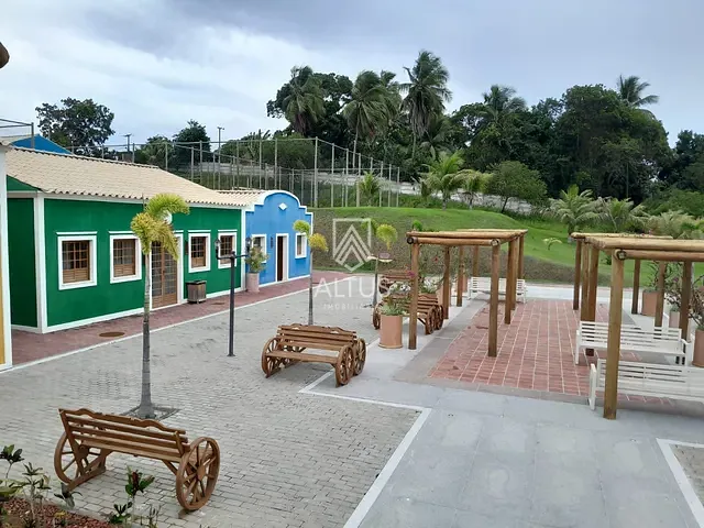 Terreno com 925m², à venda, no bairro Praia do Forte em Praia do Forte