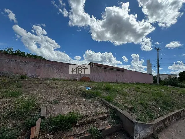 Terreno com 252m², à venda, no bairro Residencial Parque Granja Cecília A em Bauru
