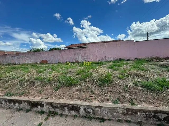 Terreno com 252m², à venda, no bairro Residencial Parque Granja Cecília A em Bauru