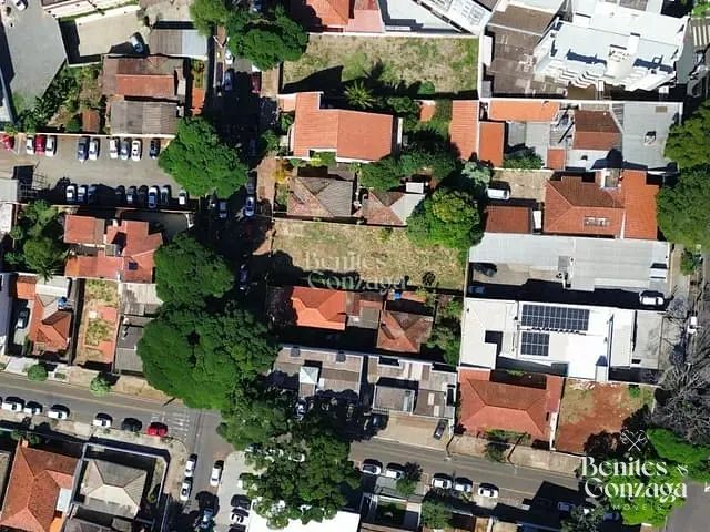 Terreno com 597m², à venda, no bairro Zona 04 em Maringá