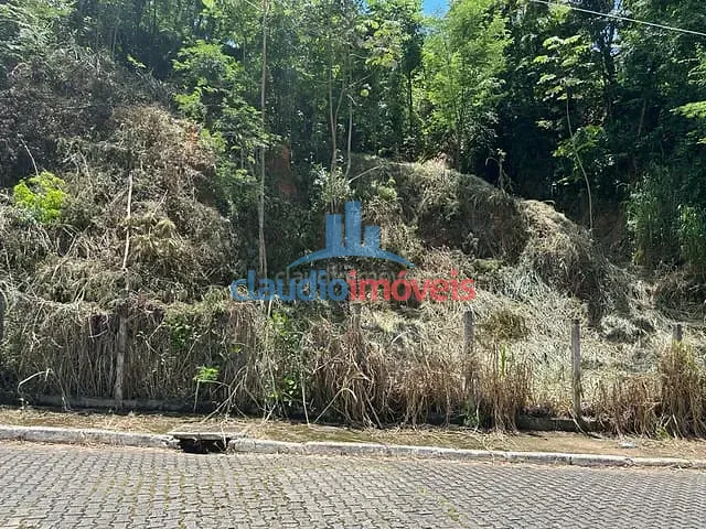Terreno à venda, no bairro Cotiara em Barra Mansa