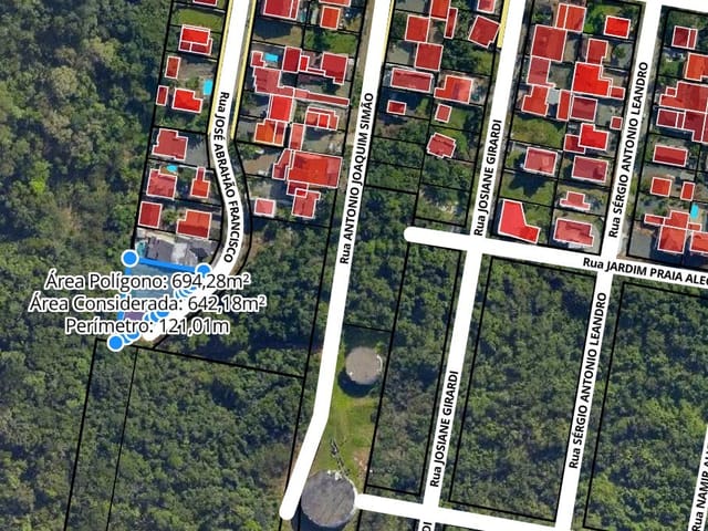 Terreno com 694m², à venda, no bairro Praia Alegre em Penha