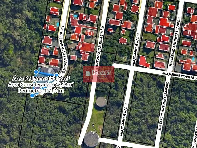 Terreno com 694m², à venda, no bairro Praia Alegre em Penha