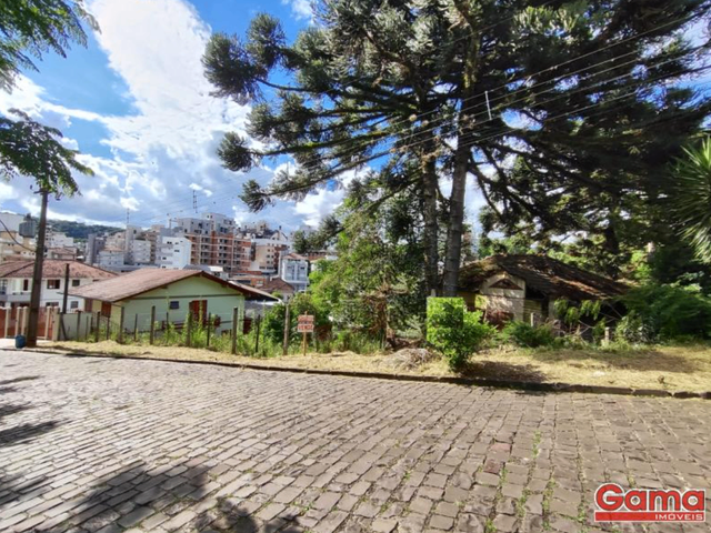 Terreno com 433m², à venda, no bairro Centro em Nova Prata