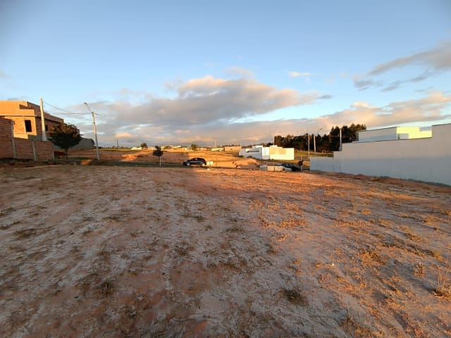 Terreno com 250m², à venda, no bairro Jardim São Lucas em SALTO DE PIRAPORA