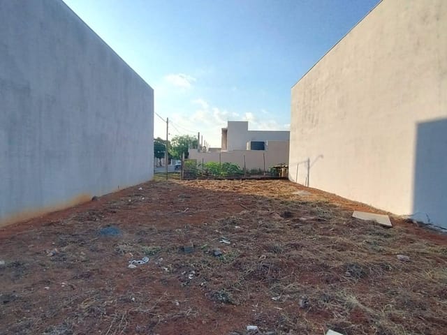 Terreno com 310m², à venda, no bairro Jardim Terramérica I em Americana