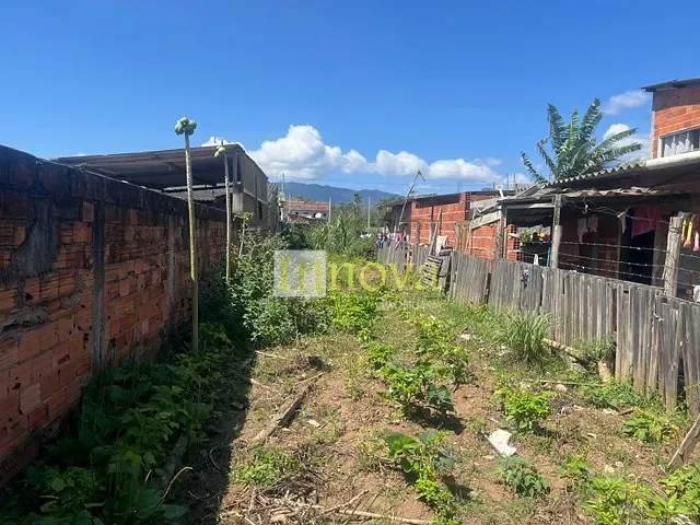 Terreno com 175m², à venda, no bairro Balneário dos Golfinhos em Caraguatatuba