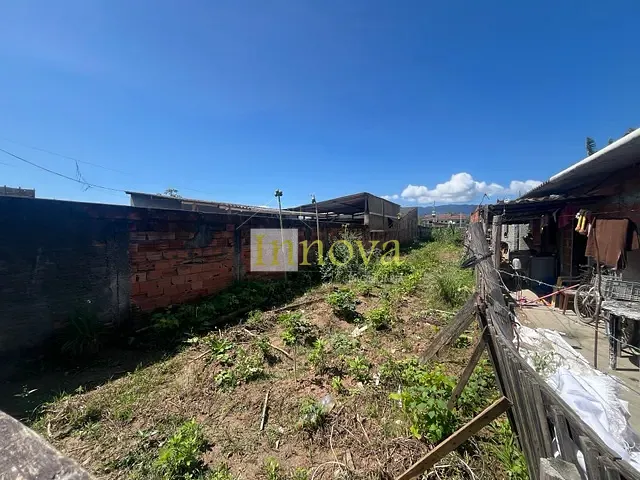 Terreno com 175m², à venda, no bairro Balneário dos Golfinhos em Caraguatatuba