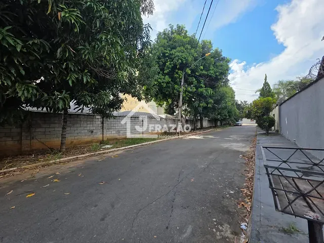 Terreno com 528m², à venda, no bairro Goiânia 2 em Goiânia