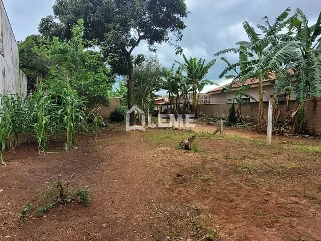 Terreno com 648m², à venda, no bairro Centro em Mococa
