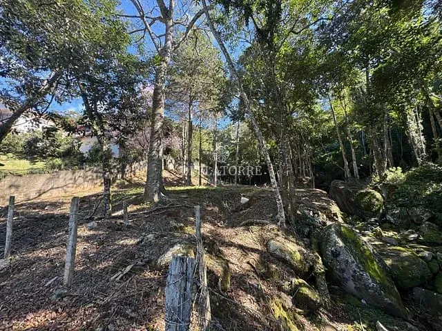 Terreno com 3151m², à venda, no bairro Parque do Ingá em Teresópolis