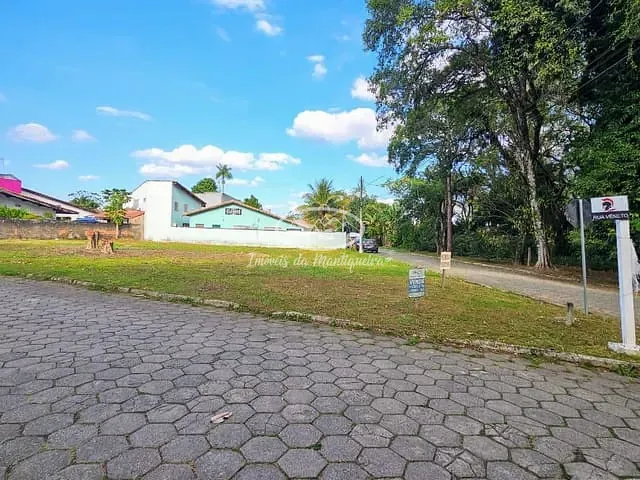 Terreno com 750m², à venda, no bairro Jardim das Rosas (Penedo) em Itatiaia