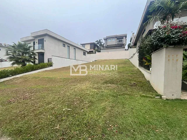 Terreno com 420m², à venda, no bairro Tamboré em Santana de Parnaíba